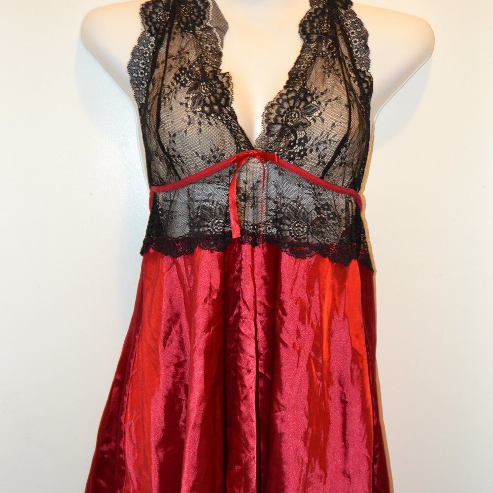 Sexy black and burgundy lacy silky chemise babydoll lingerie Size 1X EUC